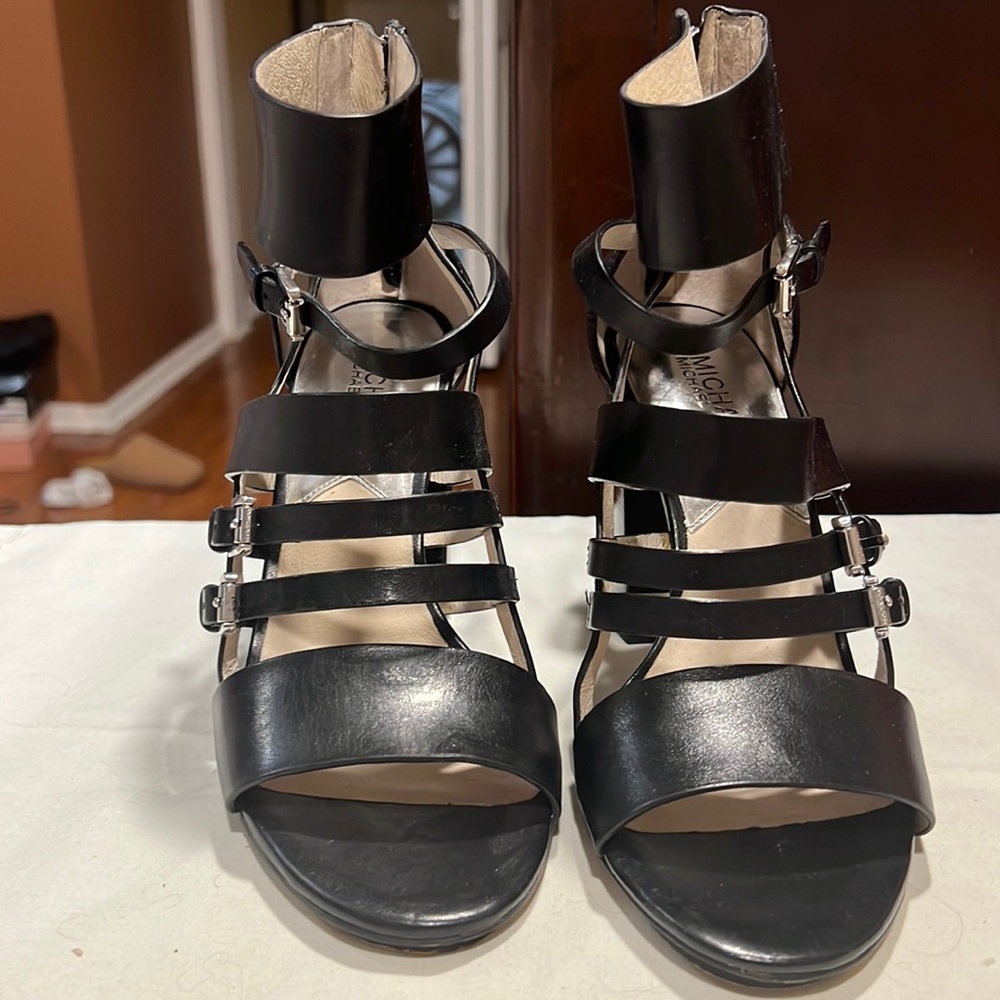 Women shoes
